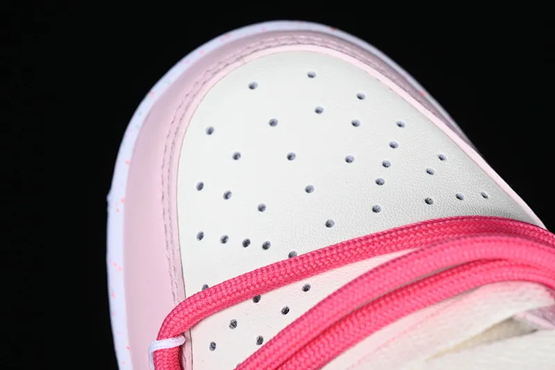 All Categories Nk SB Dunk Series Nk SB Dunk Low Low-top sneakers Nk Dunk Low "Multi Color" Vibrant three hooks Customized version of deconstructed strap casual sneakers FD4623-131